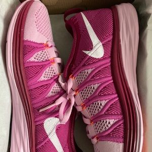 NEW Nike Flyknit Lunar 2 sz 6.5